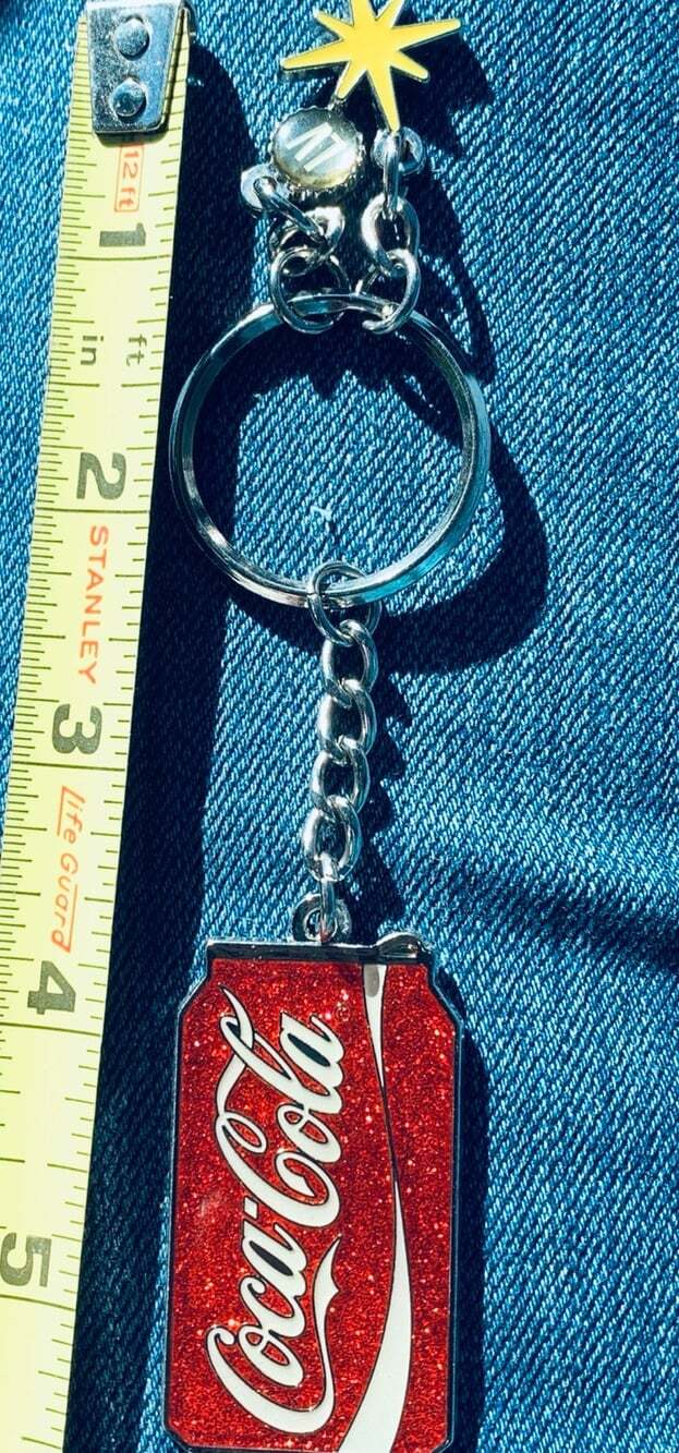 Coca Cola Keychain - Picture 7 of 7